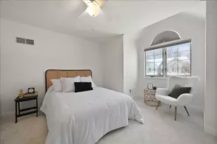 1055 Mission Hills Ct, Chesterton, IN 46304 - Photo 36