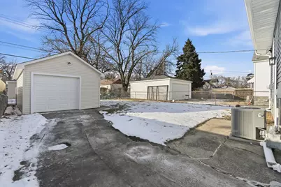 7124 Van Buren Avenue, Hammond, IN 46324 - Photo 4