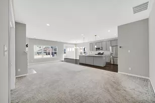 2406 Caspian Ln, Valparaiso, IN 46385 - Photo 2