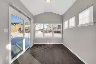 2406 Caspian Ln, Valparaiso, IN 46385 - Photo 10