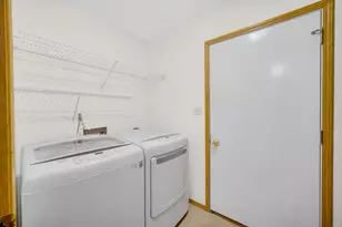 1741 W 86th Ln, Merrillville, IN 46410 - Photo 10