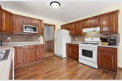 11609 Salyer Drive, Wheatfield, IN 46392 - Photo 10