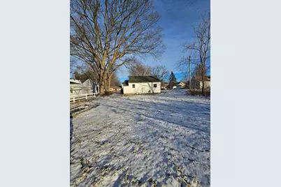 306 N Lincoln Street, Hebron, IN 46341 - Photo 2