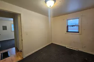 306 N Lincoln St, Hebron, IN 46341 - Photo 8