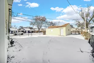 1236 W Cleveland Ave, Hobart, IN 46342 - Photo 20