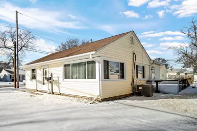 1236 W Cleveland Avenue, Hobart, IN 46342 - Photo 2