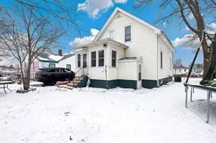 1350 Russell St, Michigan City, IN 46360 - Photo 12