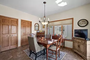 431 Hilbrich Dr, Schererville, IN 46375 - Photo 8