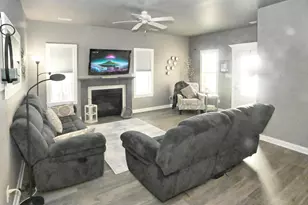 1205 Tower Ln, Chesterton, IN 46304 - Photo 4