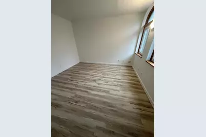 806 Maple Avenue, La Porte, IN 46350 - Photo 2