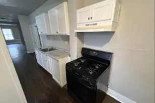 824 Tyler St, Gary, IN 46402 - Photo 8