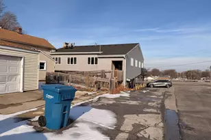 315 E Ridge Rd, Griffith, IN 46319 - Photo 1