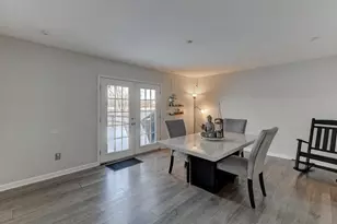 1130 W 72nd Ct, Merrillville, IN 46410 - Photo 10