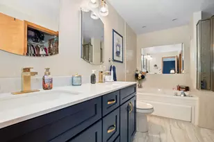 2760 Wood Dr, Dyer, IN 46311 - Photo 10