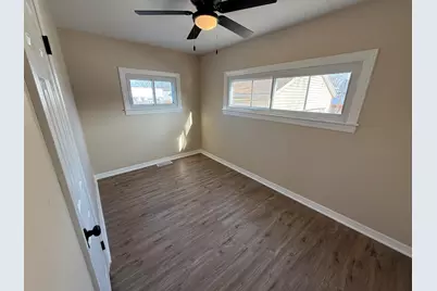 3420 E 34th Avenue, Lake Station, IN 46405 - Photo 8