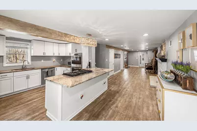 832 N Vanderburg Street, Gary, IN 46403 - Photo 8