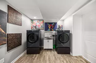 832 N Vanderburg St, Gary, IN 46403 - Photo 14