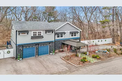 832 N Vanderburg Street, Gary, IN 46403 - Photo 2