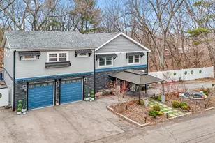 832 N Vanderburg St, Gary, IN 46403 - Photo 2