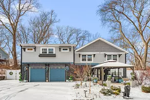 832 N Vanderburg St, Gary, IN 46403 - Photo 2