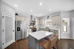 1761 Gurney St, Hobart, IN 46342 - Photo 8