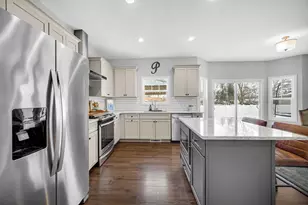 1761 Gurney St, Hobart, IN 46342 - Photo 6