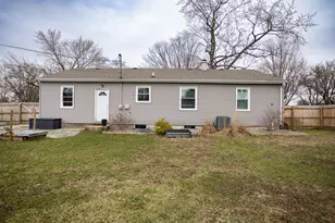 903 S Main St, Crown Point, IN 46307 - Photo 4