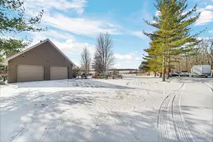 8524 N Wilhelm Rd, La Porte, IN 46350 - Photo 4