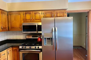 5 Sycamore Ln, Hobart, IN 46342 - Photo 4