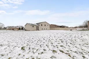 7800 Eider Ave, Hobart, IN 46342 - Photo 30