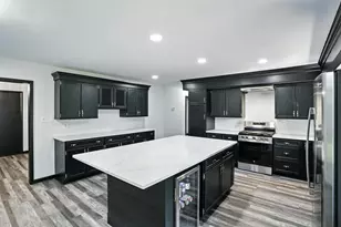 2711 Edgewood Dr, Dyer, IN 46311 - Photo 10