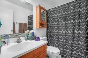 2201 Sturdy Rd, Valparaiso, IN 46383 - Photo 10