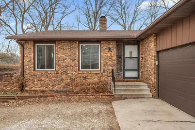 111 E Young Street, Hanna, IN 46340 - Photo 2