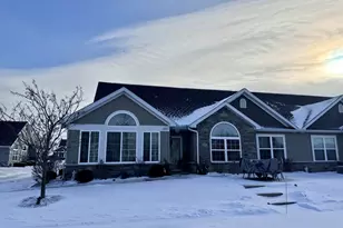 10971 Elkhart Pl, Crown Point, IN 46307 - Photo 2