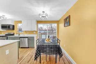 81 Lincoln Ave, Hobart, IN 46342 - Photo 10