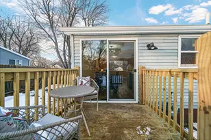 81 Lincoln Ave, Hobart, IN 46342 - Photo 18