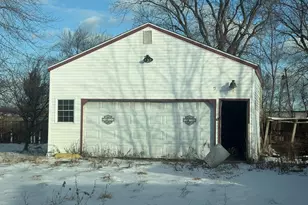 215 Larkspur Ln, Michigan City, IN 46360 - Photo 2