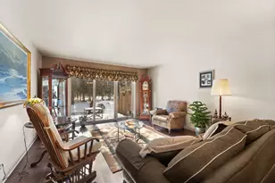 11327 Kelly Dr, Saint John, IN 46373 - Photo 4