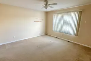 9814 Wildwood Ct, Highland, IN 46322 - Photo 16