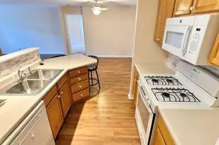 9814 Wildwood Ct, Highland, IN 46322 - Photo 2