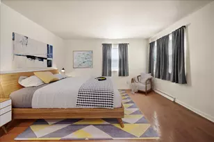 241 E 11th Pl, Hobart, IN 46342 - Photo 16