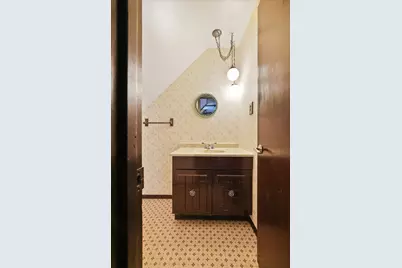 241 E 11th Place, Hobart, IN 46342 - Photo 26