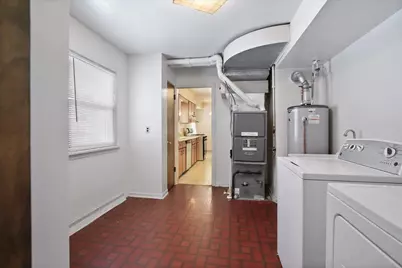 241 E 11th Place, Hobart, IN 46342 - Photo 18