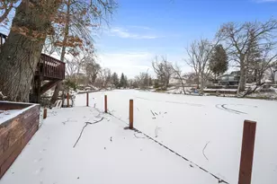 202 Beverly Ln, Hobart, IN 46342 - Photo 6