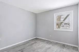 419 Portland Rd, Valparaiso, IN 46385 - Photo 18