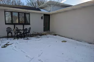 2244 Coldspring Rd, Crown Point, IN 46307 - Photo 2