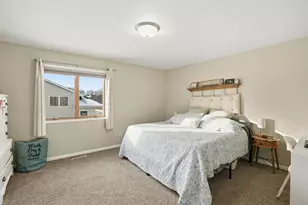 3001 Emerald Dr, Hobart, IN 46342 - Photo 16