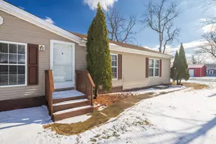 409 W South St, Hebron, IN 46341 - Photo 8