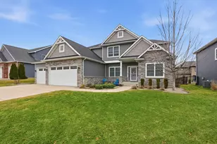 1983 Franklin Dr, Crown Point, IN 46307 - Photo 2