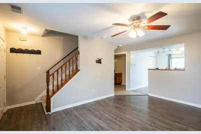 1025 Windsor Lane, Dyer, IN 46311 - Photo 2